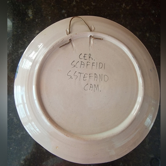 Santo Stefano Di Camastra Pottery Colorful Red Blue &Yellow 10.5" plate - Picture 6 of 9